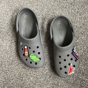 Toddler crocs